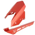LECHE ROUE/GARDE BOUE AR MOTO ADAPTABLE AVEC PROTEGE CHAINE POUR YAMAHA 700 MT-07 2014> ALU CNC ANODISE ROUGE AVEC MOTIF -AVOC