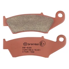 PLAQUETTE DE FREIN BREMBO POUR BETA 390 RR 2015>2019 AV/APRILIA 450 RXV 2006>2013 AV/HONDA 250 CRF R 2004> AV/KAWASAKI 250 KX F 2004>2018 AV, KX X 2021> AV (OFF ROAD METAL FRITTE) -07KA17SD