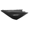 CARENAGE LATERAL GAUCHE ORIGINE DERBI 50 SENDA DRD 2004>2008 NOIR -20H00509081-