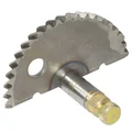 AXE/PIGNON DE KICK SCOOT ADAPTABLE SCOOT 50 CHINOIS 4T GY6,139QMB/KYMCO 50 AGILITY 4T/PEUGEOT 50 KISBEE 4T, V-CLIC 4T/SYM 50 ORBIT 4T/BAOTIAN 50 BT49QT 4T (LONGUEUR 56mm)  -P2R-
