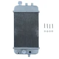 RADIATEUR 50 A BOITE ADAPTABLE DERBI 50 SENDA (AVEC EMPLACEMENT SONDE DE TEMPERATURE)/GILERA 50 SMT, RCR  -P2R-
