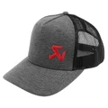 CASQUETTE AKRAPOVIC TYPE CAMIONNEUR GRIS FONCE/MAILLE NOIR (LOGO ROUGE)