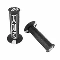 REVETEMENT POIGNEE KRM PRO RIDE SCOOT/50 A BOITE NOIR/BLANC - CLOSED END (PAIRE)