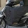 TABLIER COUVRE JAMBES ORIGINE PIAGGIO 300-400 BEVERLY 2021  -607582M-