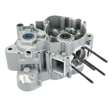 CARTER MOTEUR 50 A BOITE ORIGINE PIAGGIO GILERA 50 SMT, RCR 2006>/DERBI 50 SENDA 2006>/APRILIA 50 SX, RX 2006> (MOTEUR EURO 3)  -CM1503065 -