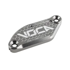 COUVERCLE DE MAITRE CYLINDRE DE FREIN 50 A BOITE VOCA POUR DERBI 50 SENDA DRD 2006>/RIEJU 50 MRT/SHERCO 50 SE-R, SM-R/APRILIA 50 SX, RX GRIS ALUMINIUM CNC -J.JUAN