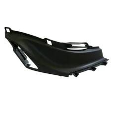 GARNITURE GRILLE INFERIEURE AILE ARRIERE DROITE ORIGINE PIAGGIO 50-125 LIBERTY 2015>  -1B0013470000C-