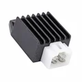 REGULATEUR DE TENSION SCOOT ADAPTABLE PEUGEOT 50 TKR, TREKKER, SPEEDFIGHT, LUDIX / SYM 50 ORBIT / CPI 50 HUSSAR / KEEWAY 50 FOCUS / KYMCO 50 AGILITY 2T  (CONNECTEUR NOIR 4 FICHES)  -P2R-