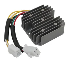 REGULATEUR DE TENSION MAXISCOOTER ADAPTABLE KYMCO 125-300 K XCT 2012>, 125 HEROISM, DINK 2006>, GRAND DINK / SYM 125 JOY RIDE, NEW DUKE / PIAGGIO 250 HEXAGON  (MOTEUR HONDA) (3 FILS/3FILS)-P2R-